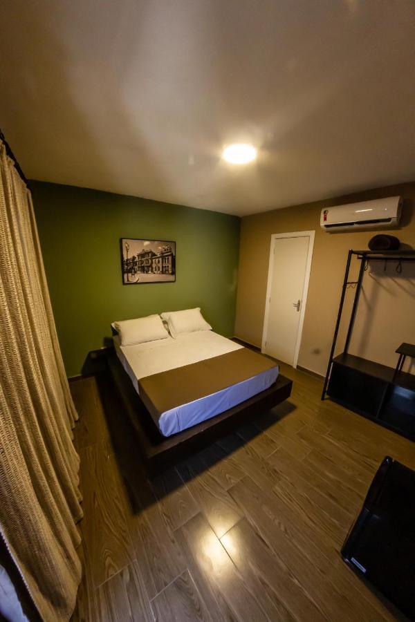 Albergue Bonabrigo & *
