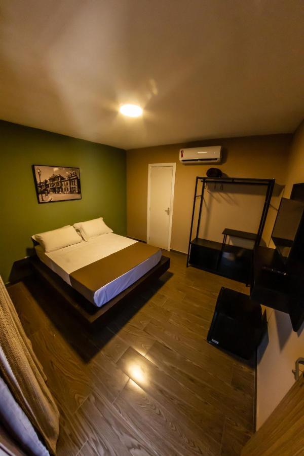 Hostel Bonabrigo & *
