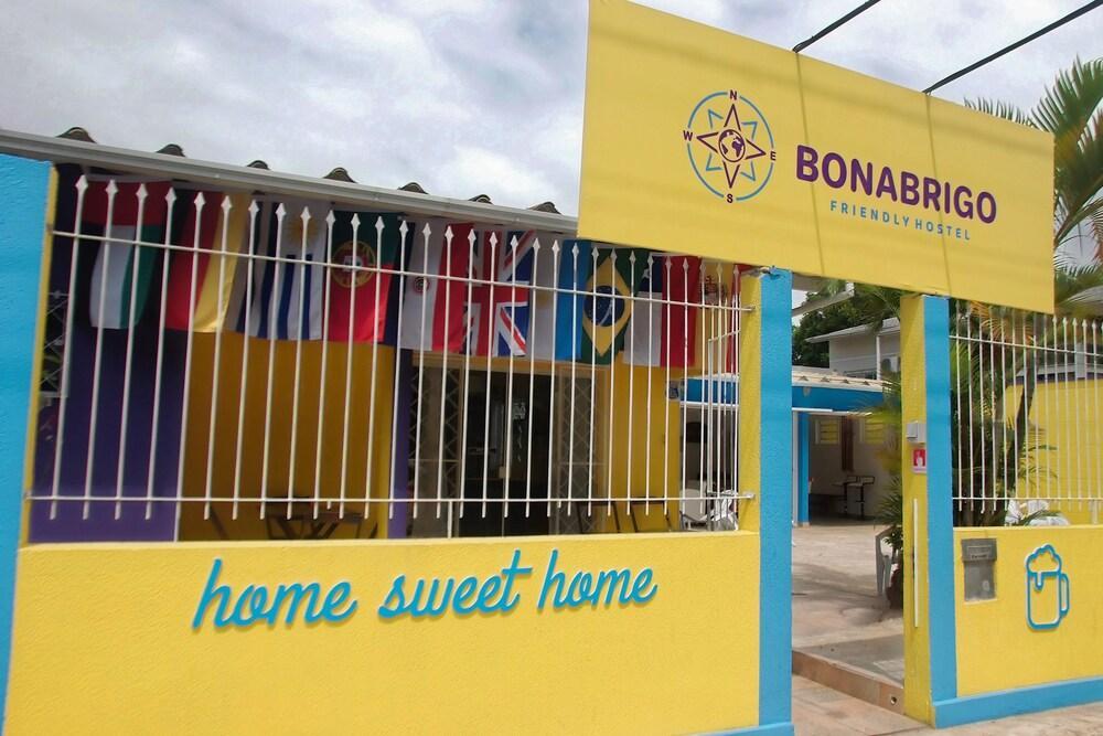 Hostel Bonabrigo & *